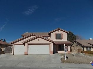 2845 W Newgrove St, Lancaster, CA