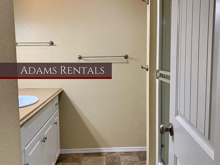 220 Israel Rd SW — Photo 10