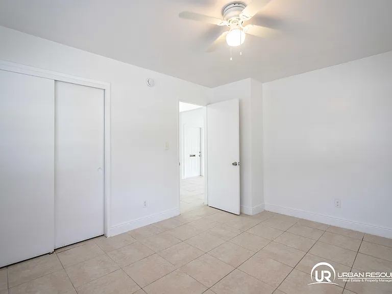 1812 NE 20th Ave #1 — Photo 13