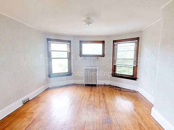 3rd image of 583 Averill Ave APT 3
