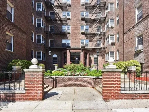 99-45 67th Rd #103, Forest Hills, NY 11375