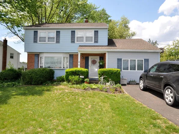 400 S Arthur Dr, Edgewater Park, NJ 08010