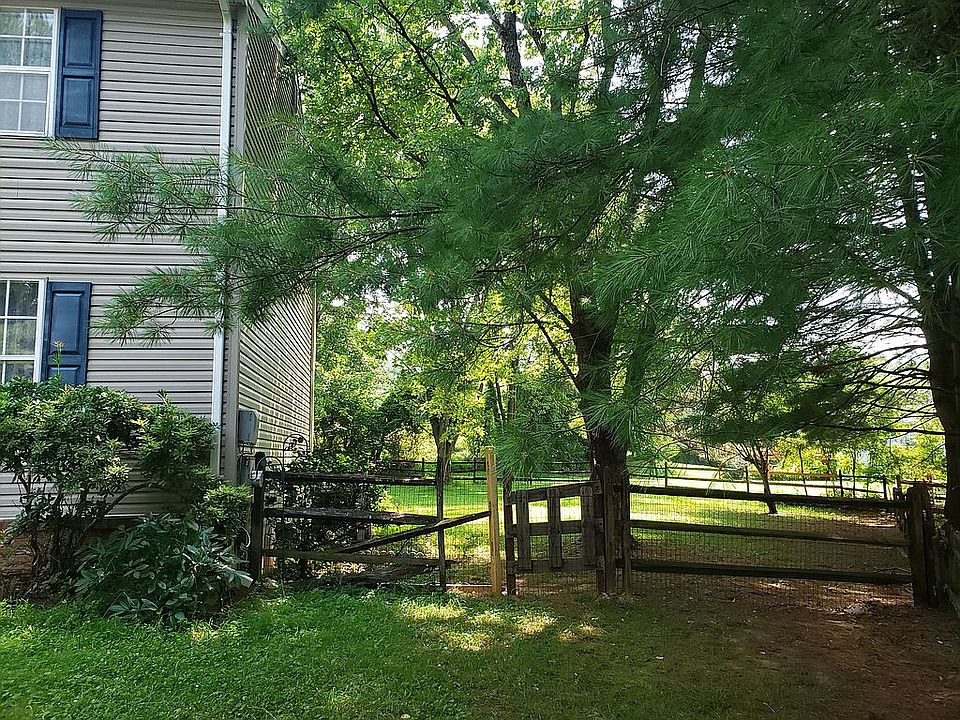 2nd image of 19829 Cochrane Way
