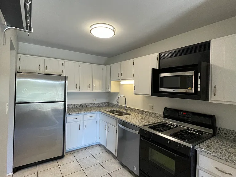 495 Harrison Ct — Photo 12