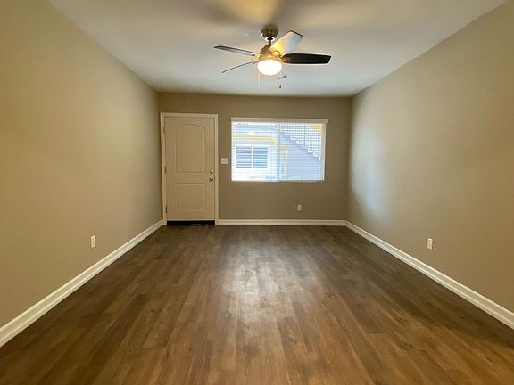 5th image of 4233 Euclid Ave #4245
