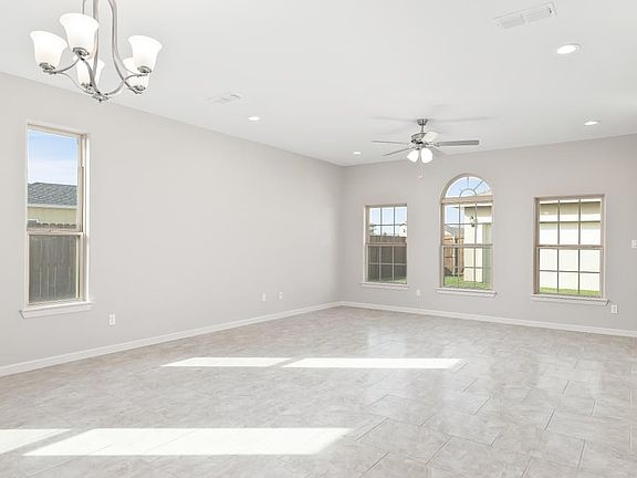 3rd image of 410 S Viento Dorado St