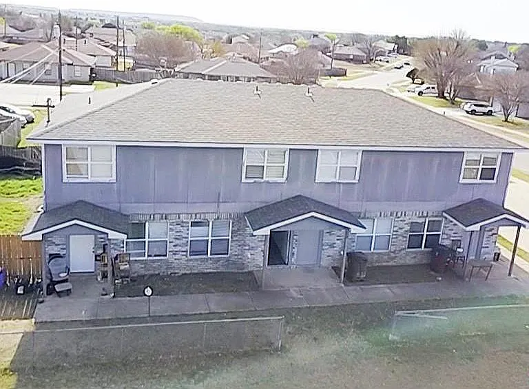 4305 Shawn Dr #B — Photo 1