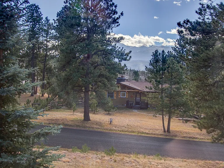 1040 Forest Hill Rd — Photo 42
