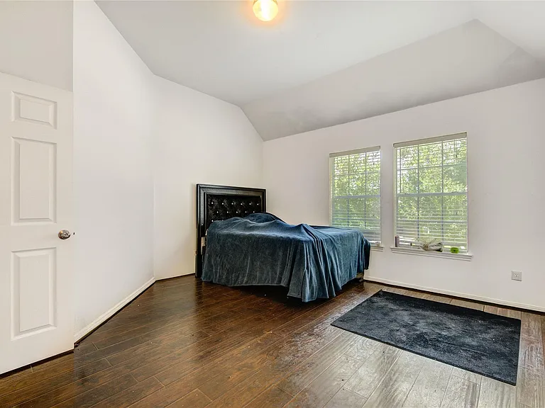 5911 Canyon Brook Ct — Photo 28