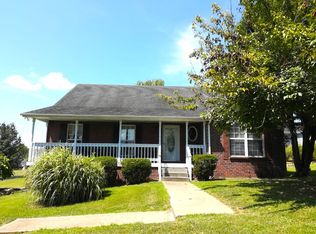 1002 Ridgeview Dr, Pleasant View, TN 37146