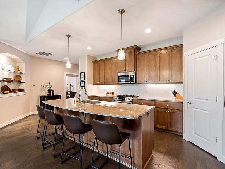 17322 NE 19th Dr — Photo 12