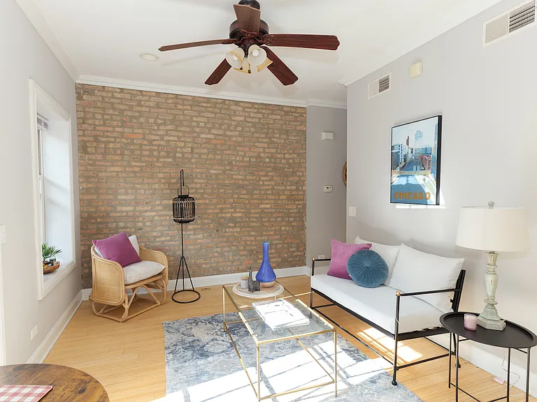 1022 W. Dakin — Photo 3