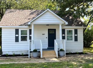 549 W South Rowlett St, Collierville, TN 38017