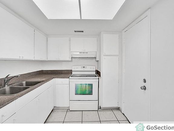 2nd image of 1201 SW 52nd Ave APT 212