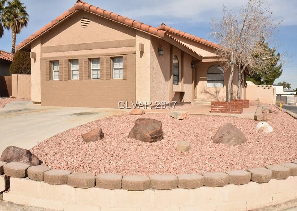 1st image of 1024 Neil Armstrong Cir