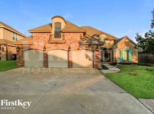 16212 Old Oak Dr, Edmond, OK 73013