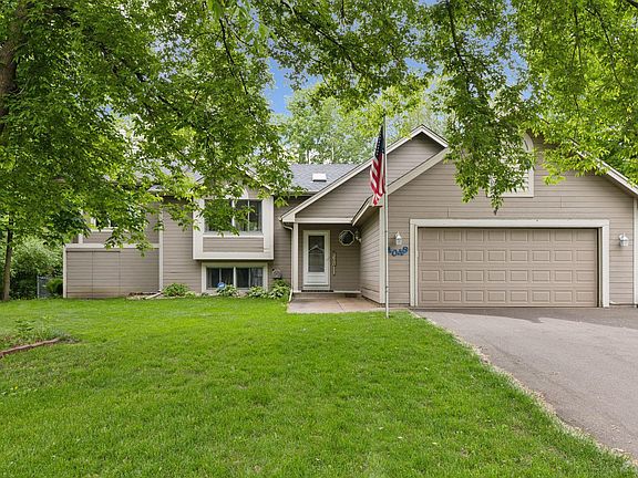 2nd image of 4049 Stockdale Dr