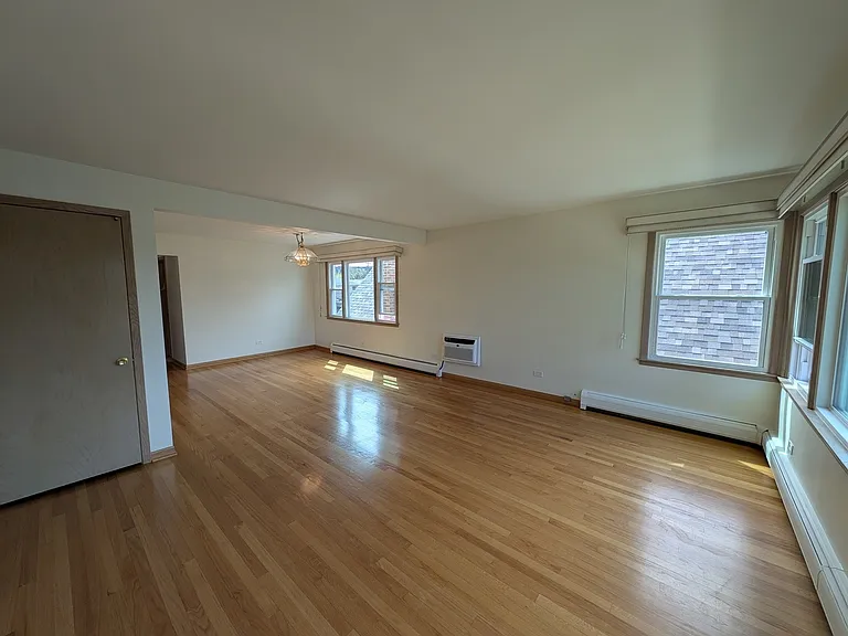 6537 N Natoma Ave #2 — Photo 8