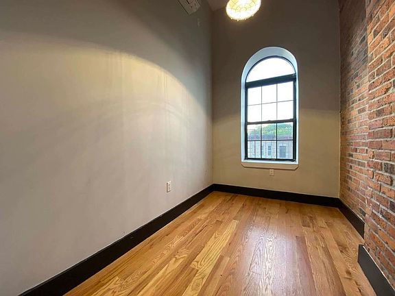 3rd image of 704 Mac Donough St #3C