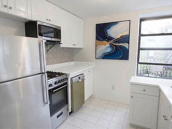3rd image of 29 7th Ave S APT 2B