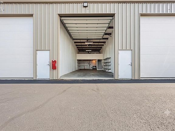 2nd image of 680 S Plasterbed Rd #4-5
