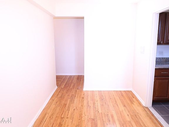 4th image of 14345 Sanford Ave APT 508
