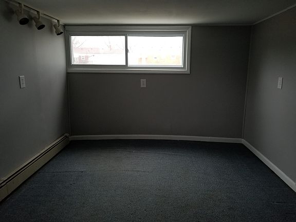 5th image of 23907 Lakewood St