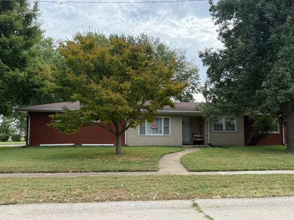 58 Riviera Dr, Granite City, IL 62040