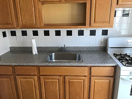 5th image of 45-28 41st St #4D