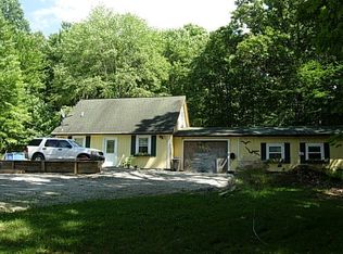 10128 E Dobson Rd, Bloomfield, IN 47424