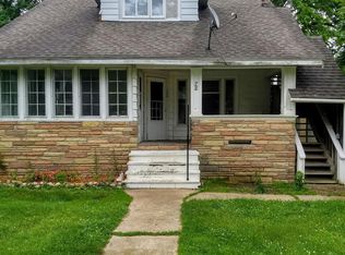 78 N Main St, Kent City, MI 49330