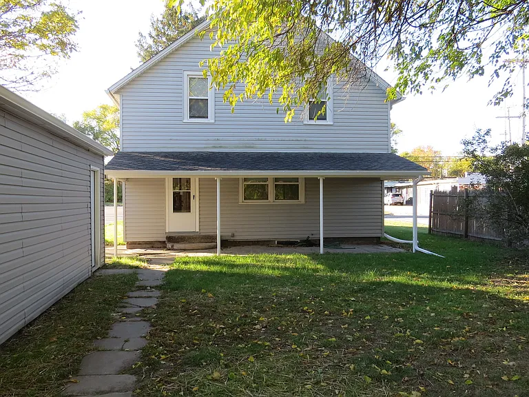 293 Tenney Ave — Photo 2