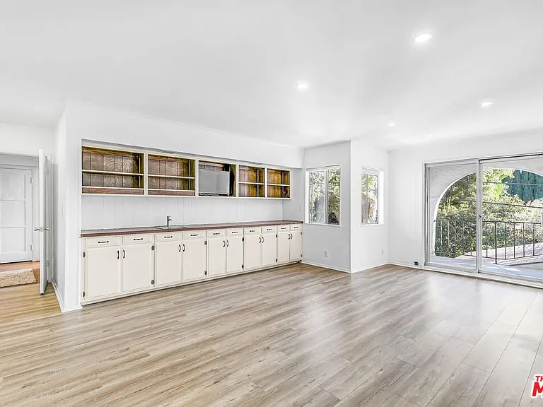 1530 Valley View Rd — Photo 42