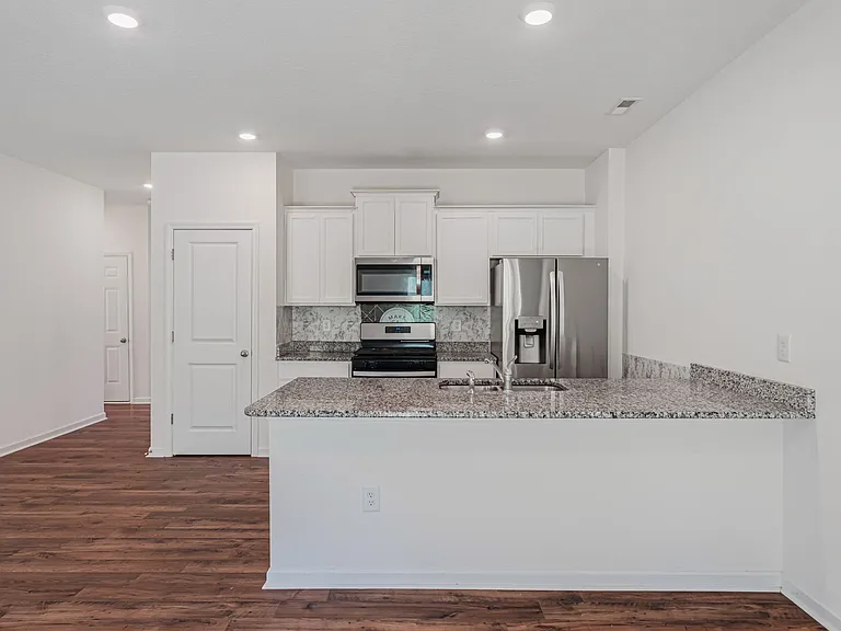 12356 Manhattan Ln — Photo 4