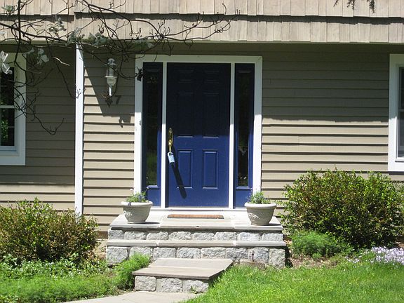 4 Bedrooms, 2/1 Baths