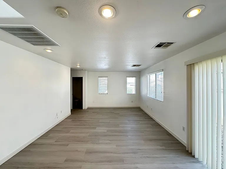 8222 Amphora St — Photo 6
