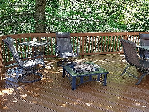 Shaded Deck Haven w/ Pit