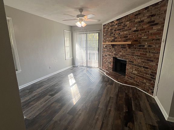 3rd image of 2396 Ryan Pl APT D