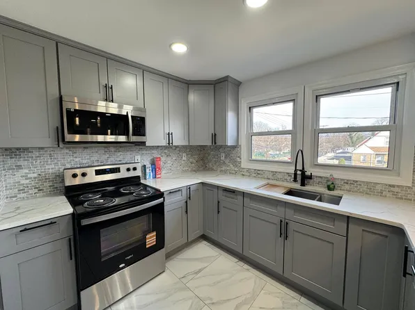 143-34 222nd Street image 1 of 10