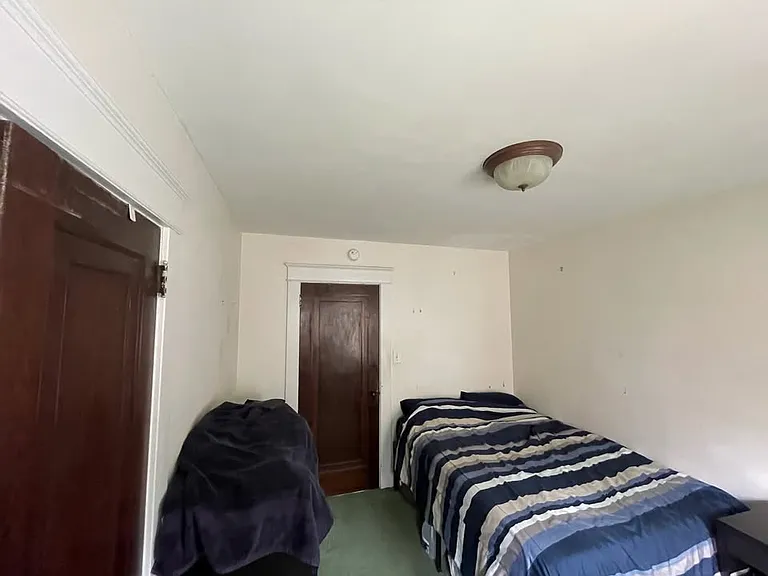 1216 N Cleveland St — Photo 5