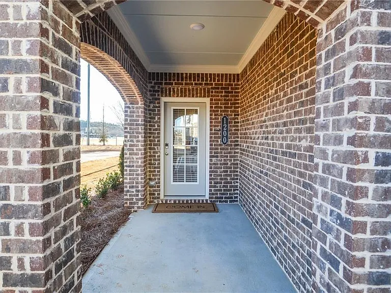4553 High Ridge Ct — Photo 2