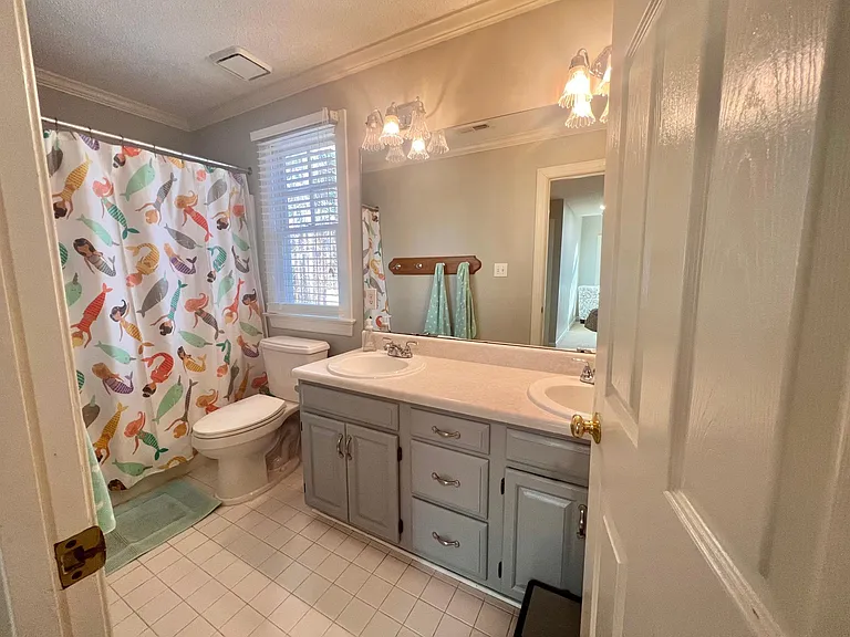 2nd Full Bathroom