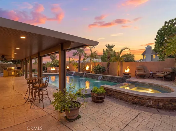 548 Greengate St, Corona, CA 92879