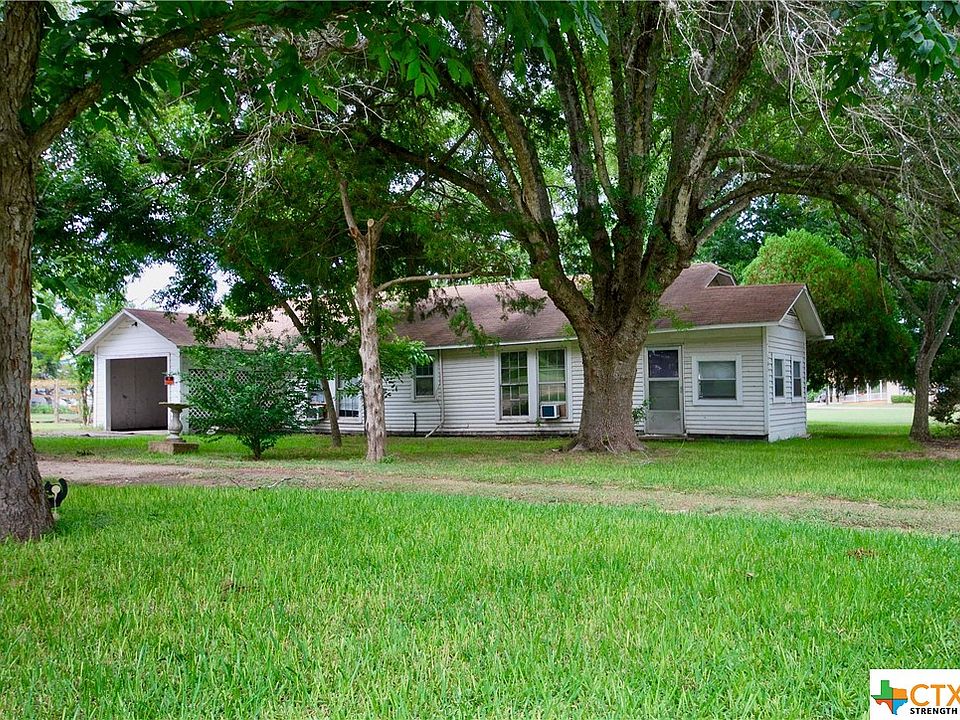 101 E Nelson St, Moulton, TX 77975 MLS 513918 Zillow