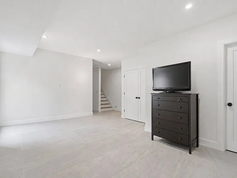 31 Patterson St #1 — Photo 13