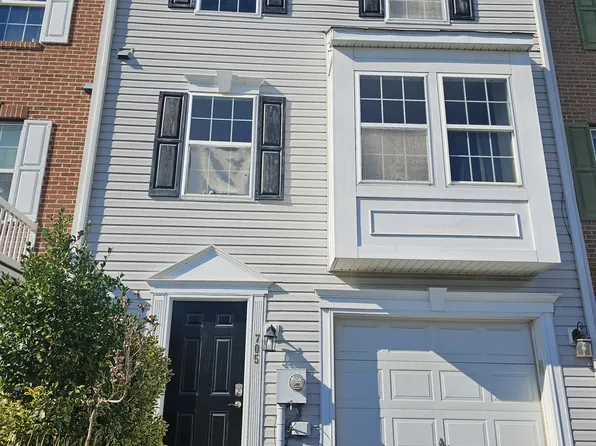 705 Prentiss Point Pkwy, Martinsburg, WV 25401