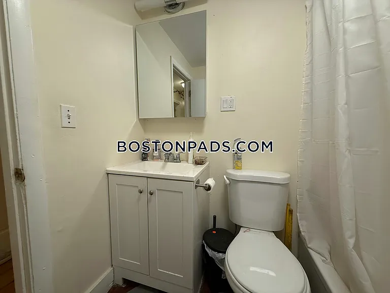 64 Pleasant St #1 — Photo 27
