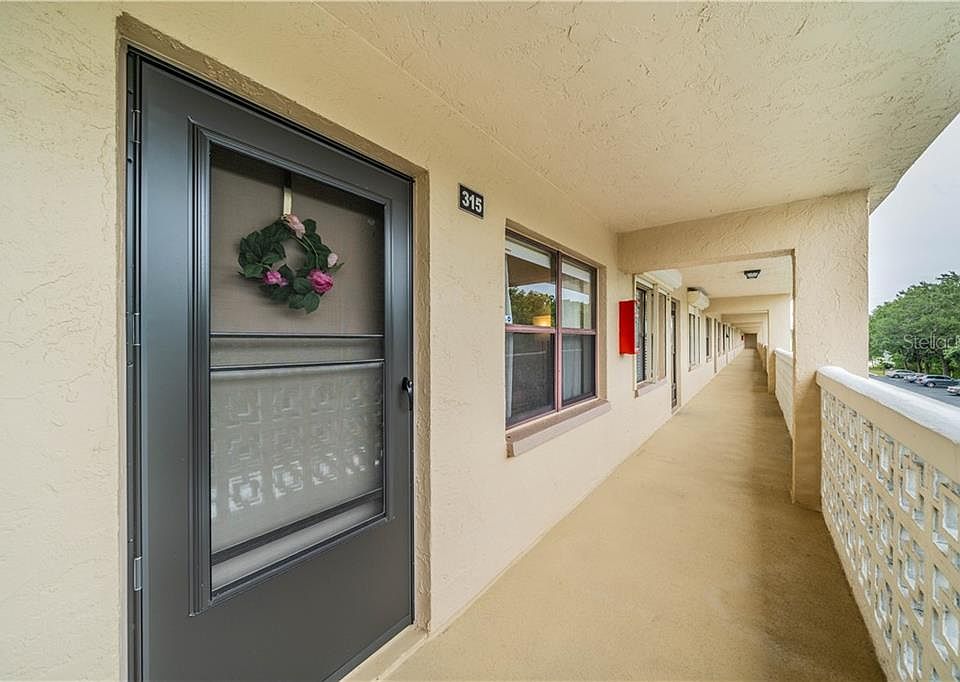 1st image of 4920 Locust St NE APT 315