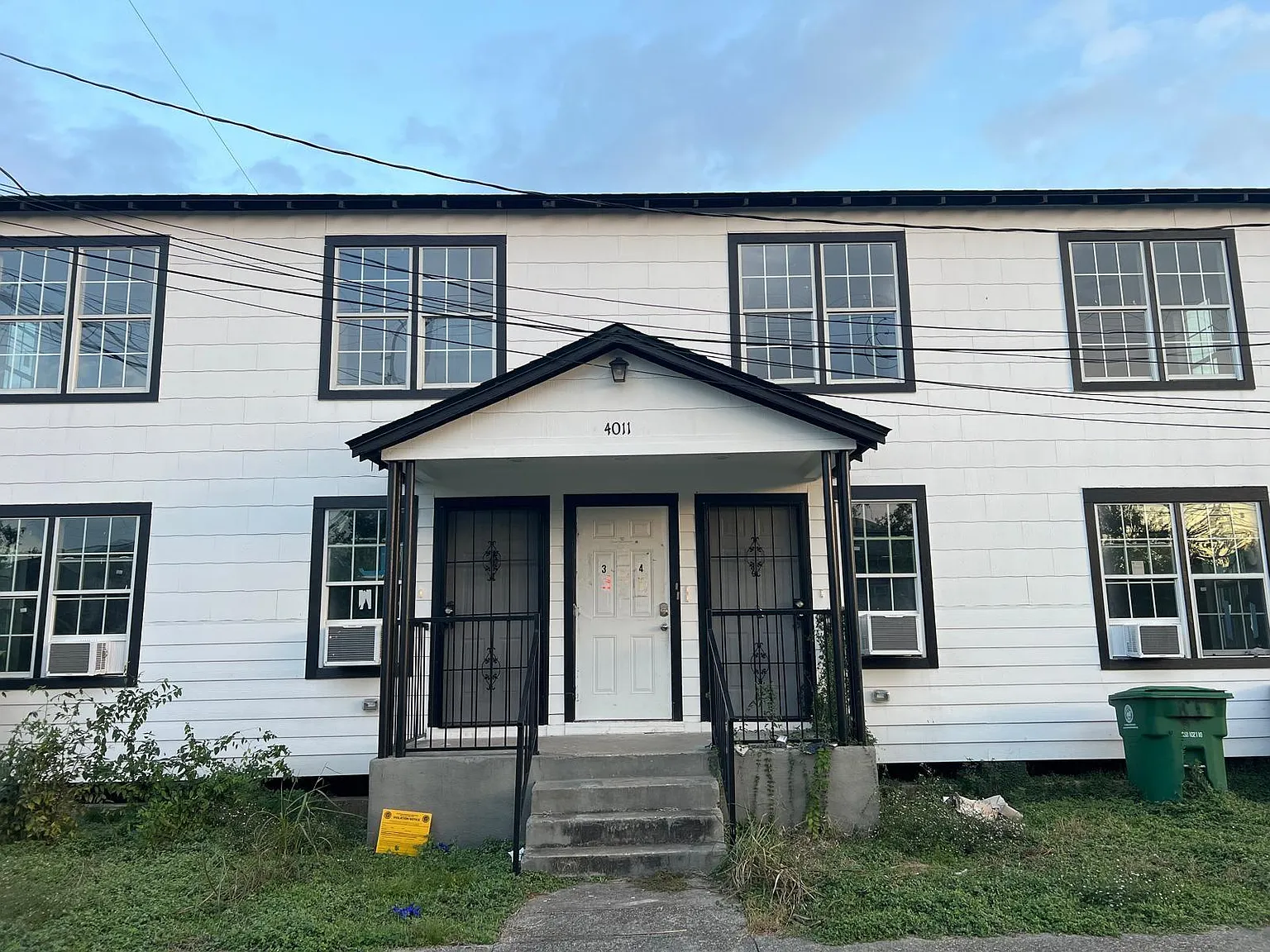 2 bed, 1.0 bath, 644 sqft, $1,100 — Photo 1
