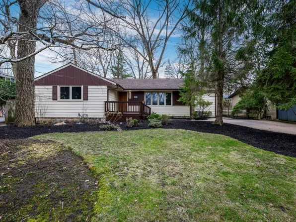 307 E Blodgett Ave, Lake Bluff, IL 60044
